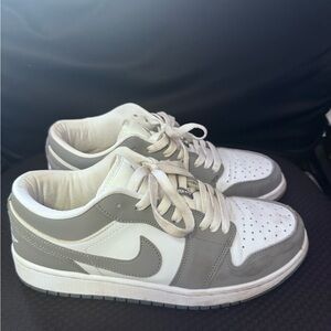 Nike Air Jordan Sneakers in White